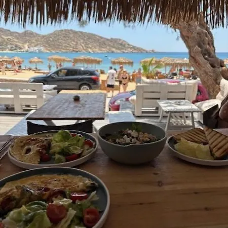 Delfini Hotel Mylopotas